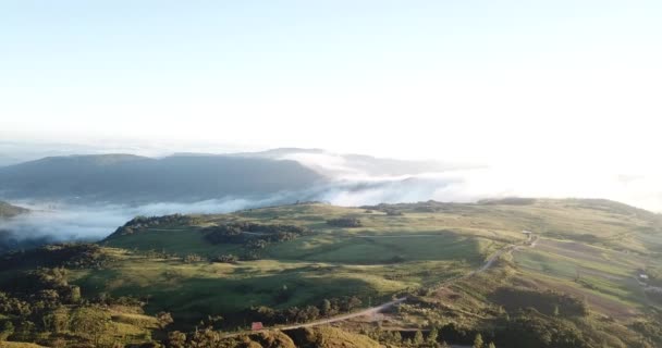 Imágenes Drones Hermoso Paisaje Cerca Cañón Nubes — Vídeos de Stock