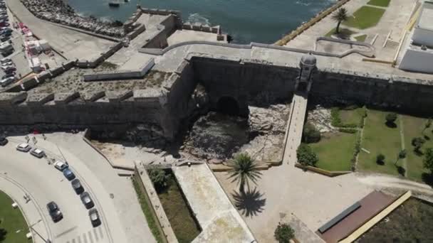 Fästningsmurar Staden Peniche Portugal Antenn Uppifrån Och Ner Cirkling — Stockvideo
