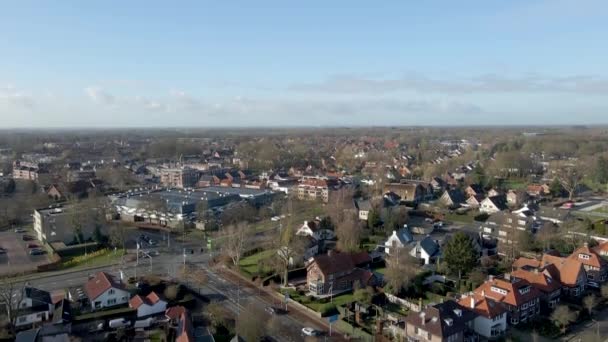 Jib Carrefour Achalandé Avec Des Feux Circulation Dans Belle Ville — Video