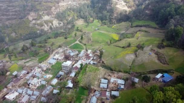 Volare Intorno Crinale Una Collina Guardare Giù Nella Valle Dall — Video Stock