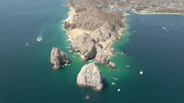 Luchtfoto Toeristische Boottochten Naar Arco Cabo San Lucas Mexico Baja — Stockvideo