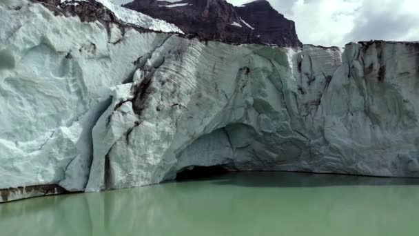 Gran Glaciar Italiano Por Encima Del Lago Glacial Izquierda Derecha — Vídeos de Stock