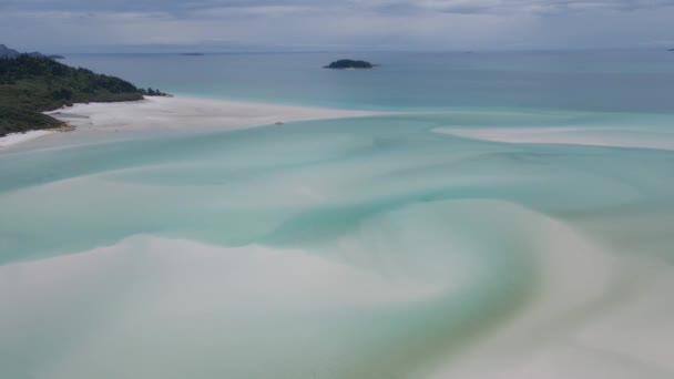 Vista Aérea Whitehaven Beach Paraíso Ilha Whitsunday Com Esk Island — Vídeo de Stock