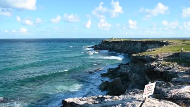 Olas Estrellándose Templo Ixchel Isla Isla Mujeres Punta Sur México — Vídeos de Stock