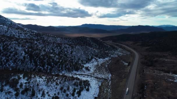 Beautiful Sunset Shot Highway Mountains Semi Driving — Stock Video