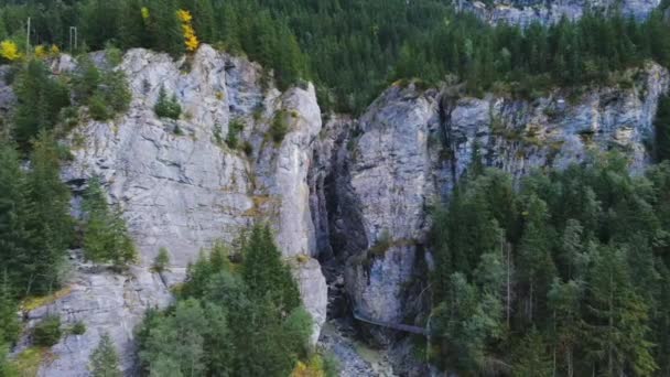 Повітряний Безпілотний Вид Рухається Великого Печерного Каньйону Глечершлюхт Гриндевальді Швейцарія — стокове відео