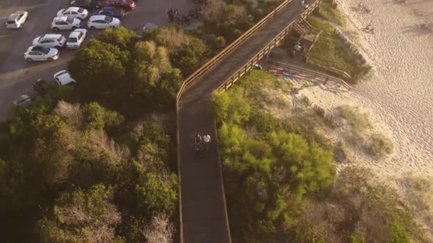 Couple Baby Cart Walking Wooden Walkway Beach Punta Del Este — Stock Video