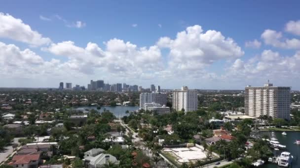 Drone Volo Sopra Città Fort Lauderdale Florida Giorno Sole Aerea — Video Stock