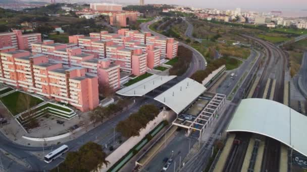 Drone Shot Survolant Quelques Exemples Logements Sociaux Portugal Mp4 — Video