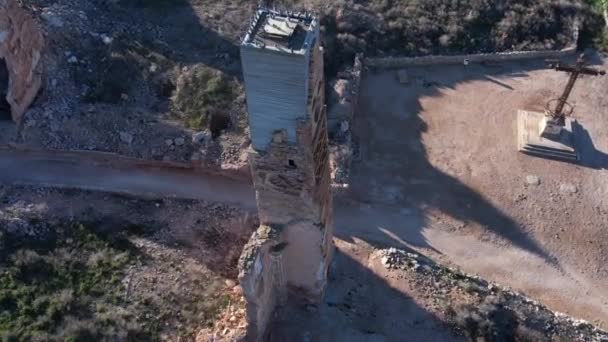 Flygfoto Över Ett Förstört Torn Mudejar Stil Spanska Inbördeskriget Belchite — Stockvideo