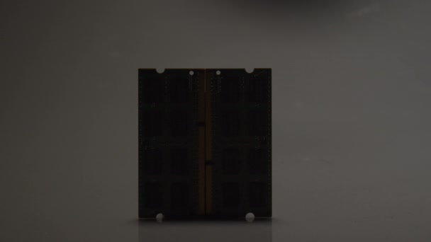 Top Φως Κινείται Πάνω Από Ram Module Μπαστούνια Και Σιγά — Αρχείο Βίντεο