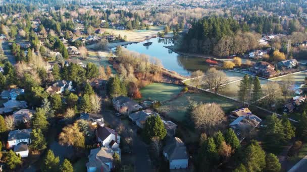 Rising Aerial Drone Shot Overlooking Pacific Northwest — Stock Video
