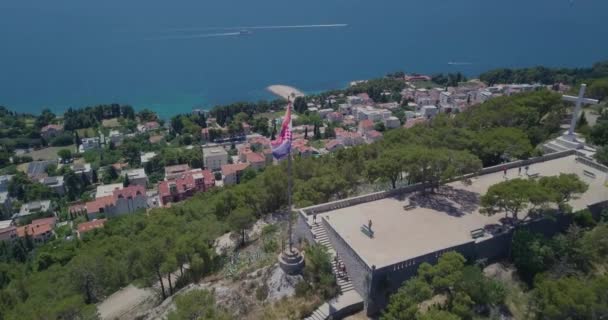 360 Grad Rundflug Die Kroatische Flagge Naturpark Suma Marjan Split — Stockvideo