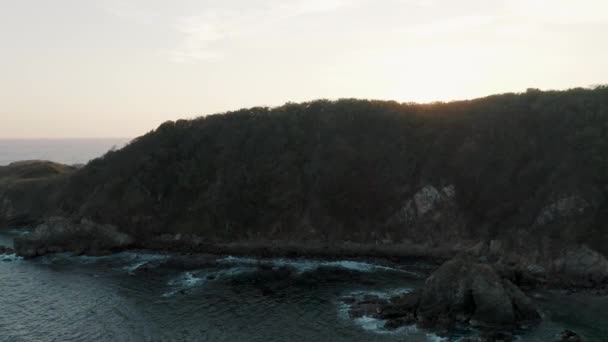 Flygdrönare Skott Mazunte Beach Oaxaca Vid Solnedgången — Stockvideo