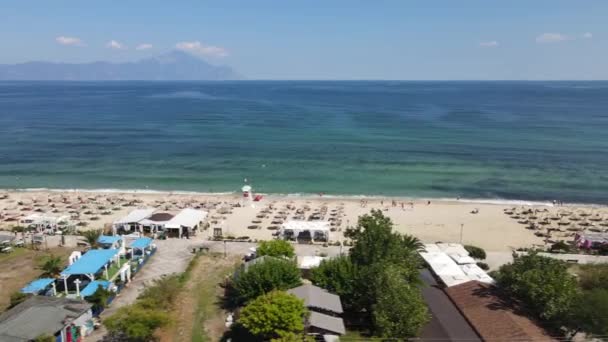 Güneşli Yaz Gününde Yunanistan Sarti Sahili Nsansız Hava Manzarası — Stok video