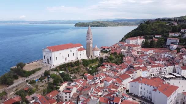 Piran Eslovenia Vista Aérea Del Dron Iglesia Parroquial San Jorge — Vídeos de Stock