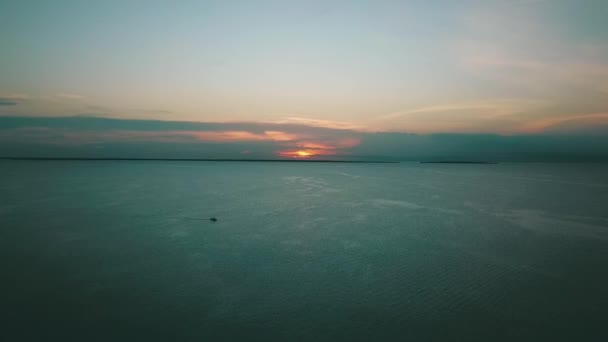 Vol Aérien Fantastique Lentement Couler Drone Tir Coucher Soleil Dramatique — Video