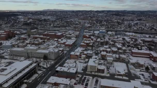 Flygfoto Över Gator Sherbrooke City Med Hus Och Byggnader Snö — Stockvideo