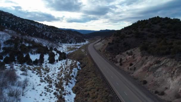 Aerial Drone Shot Calm Highway Bends Two Mountains — Stock Video