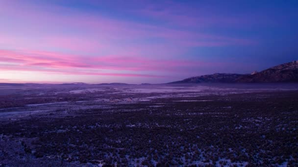 Drone Aéreo Pôr Sol Colorido Sobre Taos Novo México — Vídeo de Stock