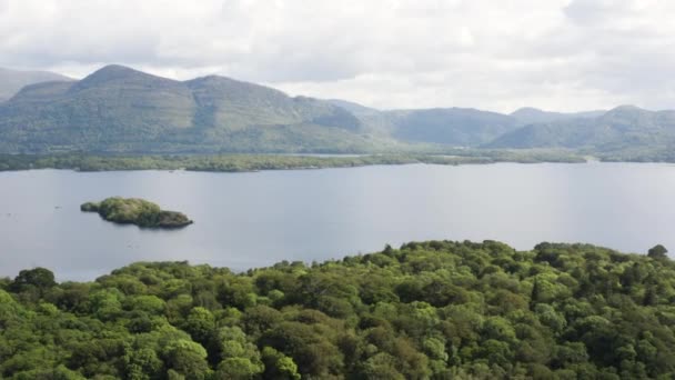 Aerial Βουνά Στο Killarney National Park Και Muckross Lake Ιρλανδία — Αρχείο Βίντεο