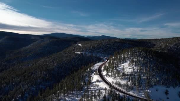 Aerial Drone Shot Mountains Revealing Highway Bends — Stock Video
