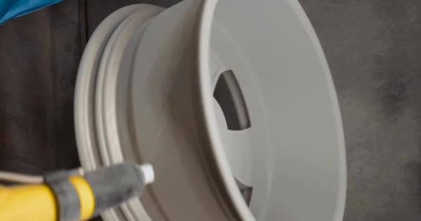 Rotating Wheel Applying Powdercoat Primer Rim — Stock Video