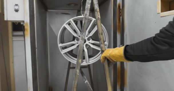 Diamond Cut Wheel Being Taken Out Baking Oven Powdercoating — Stock Video