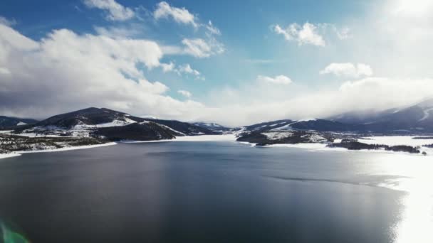 Dillan Reservoir Colorado Usa Drohnen Luftaufnahmen Die Tagsüber Bei Bewölktem — Stockvideo