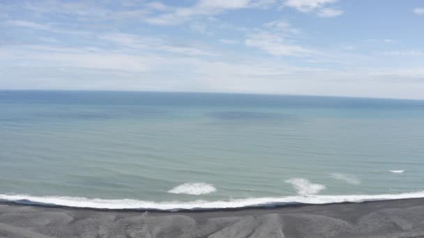 Vista Del Océano Atlántico Desde Diamond Beach Con Arena Negra — Vídeos de Stock