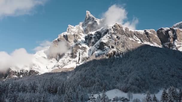 Aerial View Cirque Fer Cheval Miközben Borított Alatt Hideg Tél — Stock videók