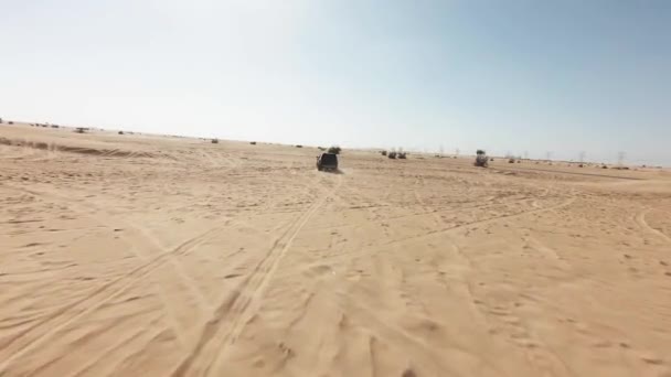 Slow Motion Fpv Drone Clip Road Car Deserto — Vídeo de Stock
