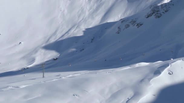 Esqui Levanta Alto Nas Montanhas Nevadas Kaunertal Ensolarado Inverno Áustria — Vídeo de Stock