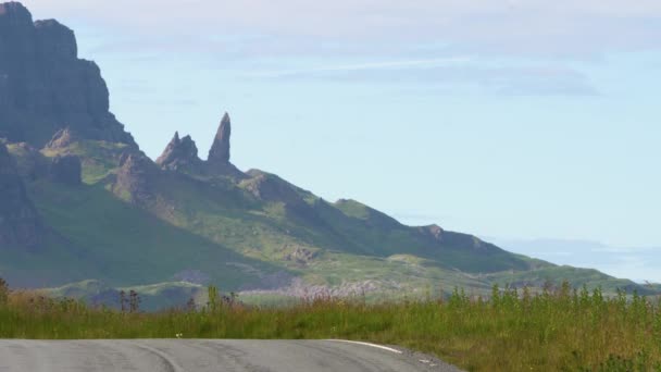 Belle Alte Montagne Ripide Chiamato Storr Scozia Formata Una Frana — Video Stock