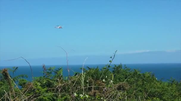 Vol Hélicoptère Dessus Surface Océan Ralenti Skyline Seascape Asturies Espagne — Video