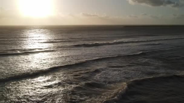 Ondas Oceânicas Longo Farol — Vídeo de Stock