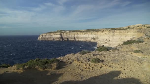 Bleu Foncé Mer Méditerranée Profonde Vent Près Littoral Île Gozo — Video