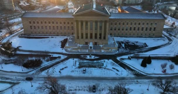 费城艺术博物馆 冬日明媚阳光下费城天际线的空中揭示 — 图库视频影像