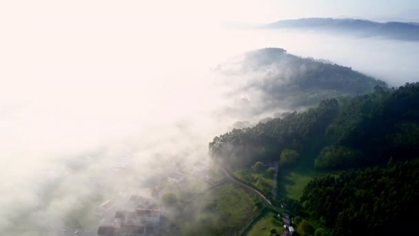 Incredible Aerial Shot Drone Glides Fields See Farmhouse Wrapped Clouds — Stock Video