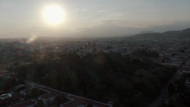 Flygfoto Cholula Puebla Mexiko Vulkan Katedralen Flygbilder Popocatapetl Mot Solljus — Stockvideo