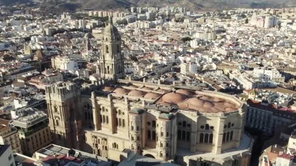 Historiska Katedralen Malaga Centrum Stadsbild Antenn Dra Tillbaka Spanien — Stockvideo