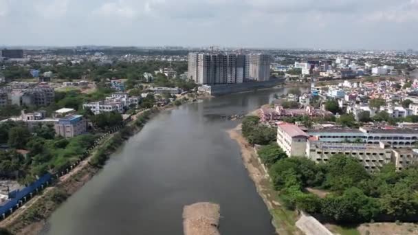 Chennai Şehrinden Geçen Cooum Nehri Nin Havadan Çekimi Cooum Nehri — Stok video