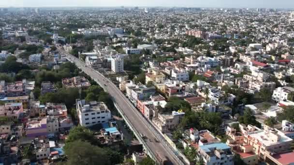 Luchtfoto Van Gebouwen Bomen Voertuigen Snelweg Nagar Kodambakkam Highway India — Stockvideo