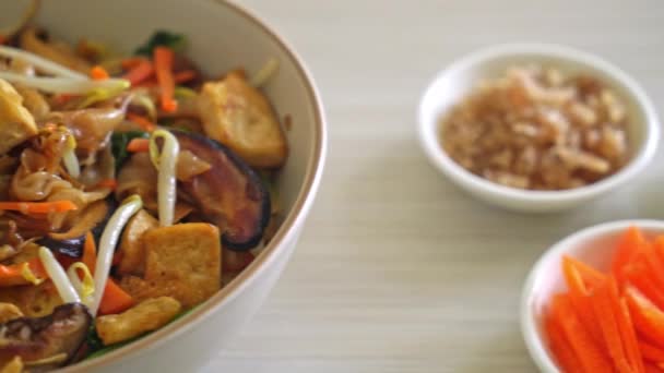 Restované Nudle Tofu Zeleninou Veganský Vegetariánský Jídelní Styl — Stock video