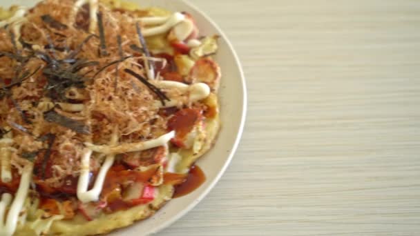 Japansk Traditionell Pizza Som Kallas Okonomiyaki Japansk Mat Stil — Stockvideo