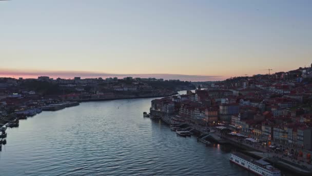 Porto Douro Nehri Gün Batımında — Stok video