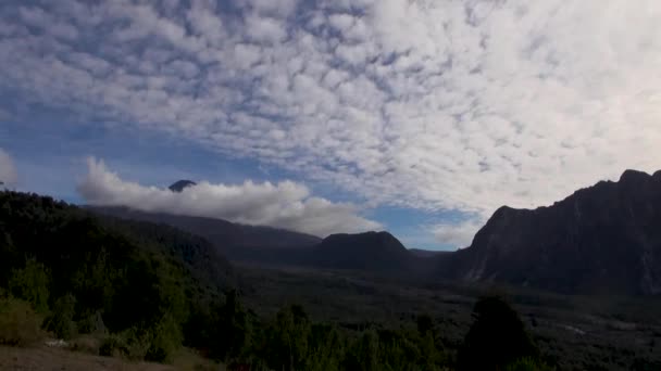 Villarrica Volcano Uvolňuje Popel Pucnu Chile Duben 2015 — Stock video