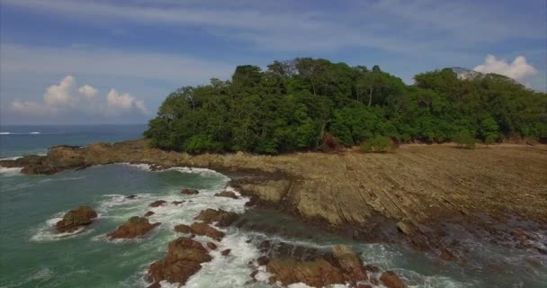 Aerial Vliegen Langs Costa Ricaanse Kustlijn — Stockvideo