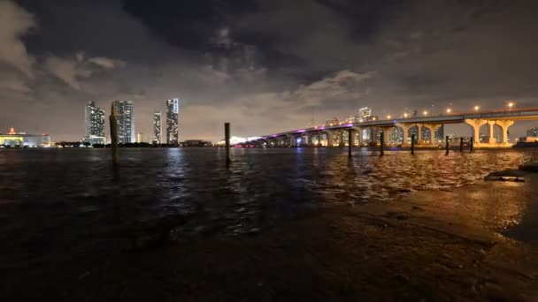 Florida Abd Deki Miami City Gece Vakti Doluyor Önplanda Macarthur — Stok video