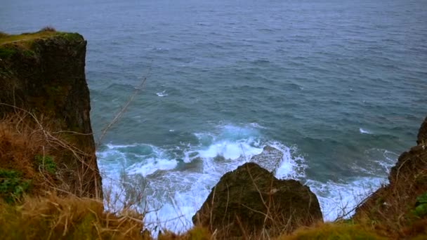 Peaking Edge Cliffs Ocean Manzamo Cliffs Okinawa Japan — Stock video